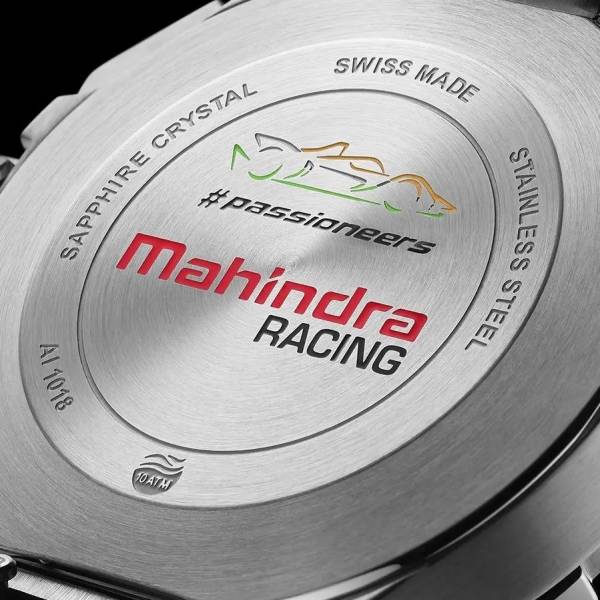 Maurice Lacroix AIKON Quartz Chronograph Spéciale Mahindra Racing 44mm, Titane, bracelet en caoutchouc