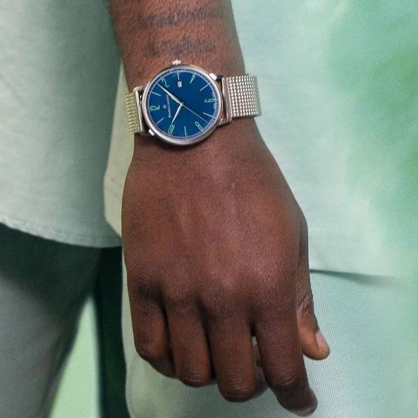 Maurice Lacroix ELIROS Date 40mm- 25th Anniversary, cadran bleu, bracelet en acier + bracelet en cuir bleu