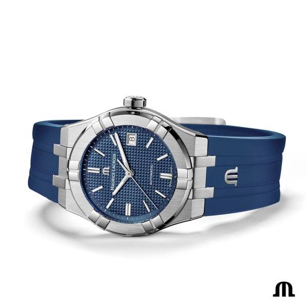 Maurice Lacroix AIKON Auto Date 42mm, bleu, bracelet en acier + bracelet en caoutchouc bleu