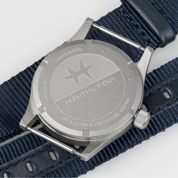 Dos montre Hamilton Khaki Field Quartz 33mm, bracelet bleu