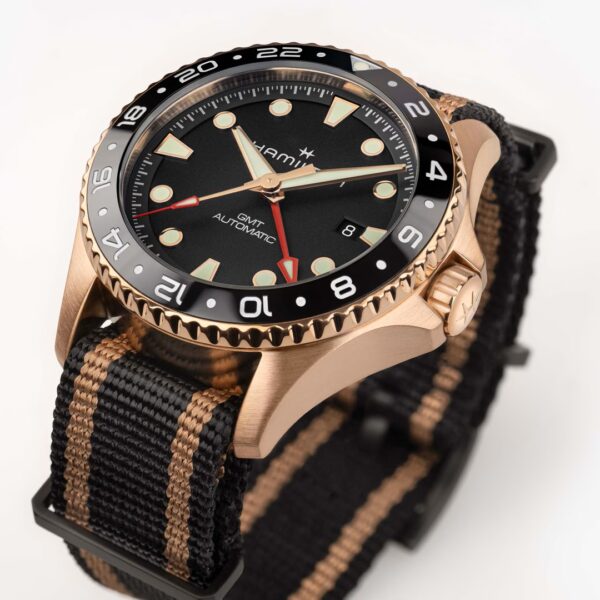 Montre Hamilton Khaki Navy Scuba GMT 43mm Bronze