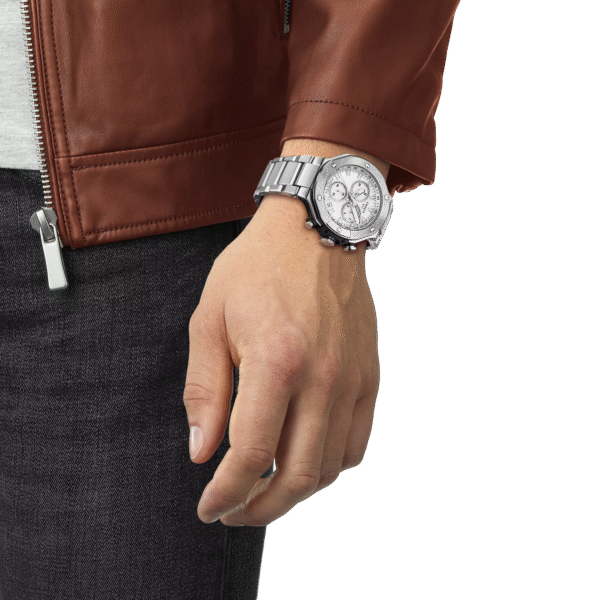 Montre Tissot T-Race Chronograph au poignet