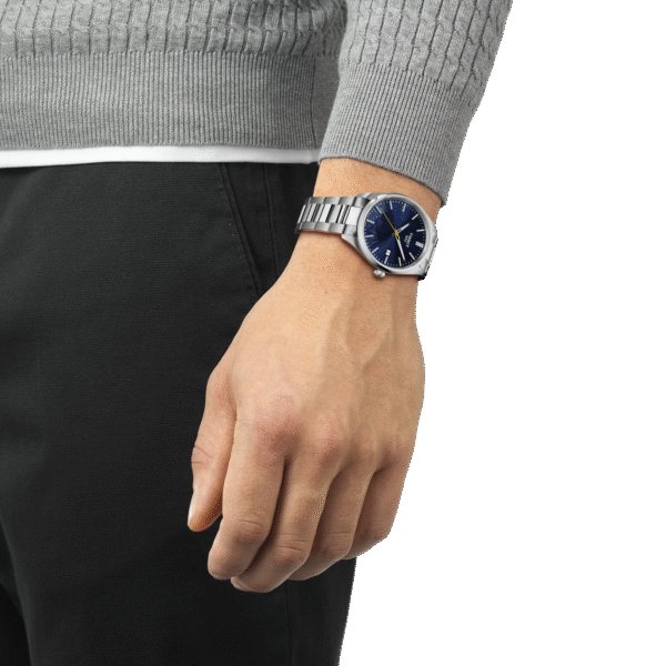 Homme porte montre Tissot PR 100 Jungfraubahn