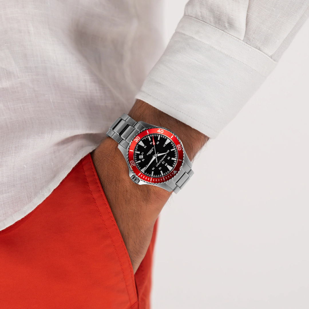 Montre Hamilton Scuba auto sur poignet homme