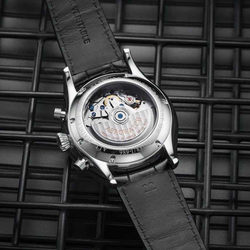 Aerowatch Les Grandes Classiques Pilot Automatic Chrono Day-Date Schwarz – Bild 4