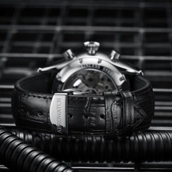 Montre Aerowatch Chrono Pilote Auto, bracelet cuir noir.