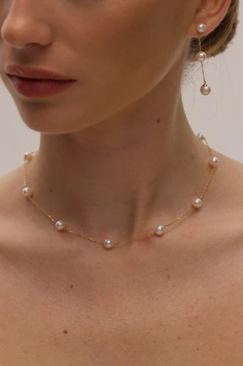 Capri-Halskette aus Gelbgold 750/18 kt. Süßwasserperle